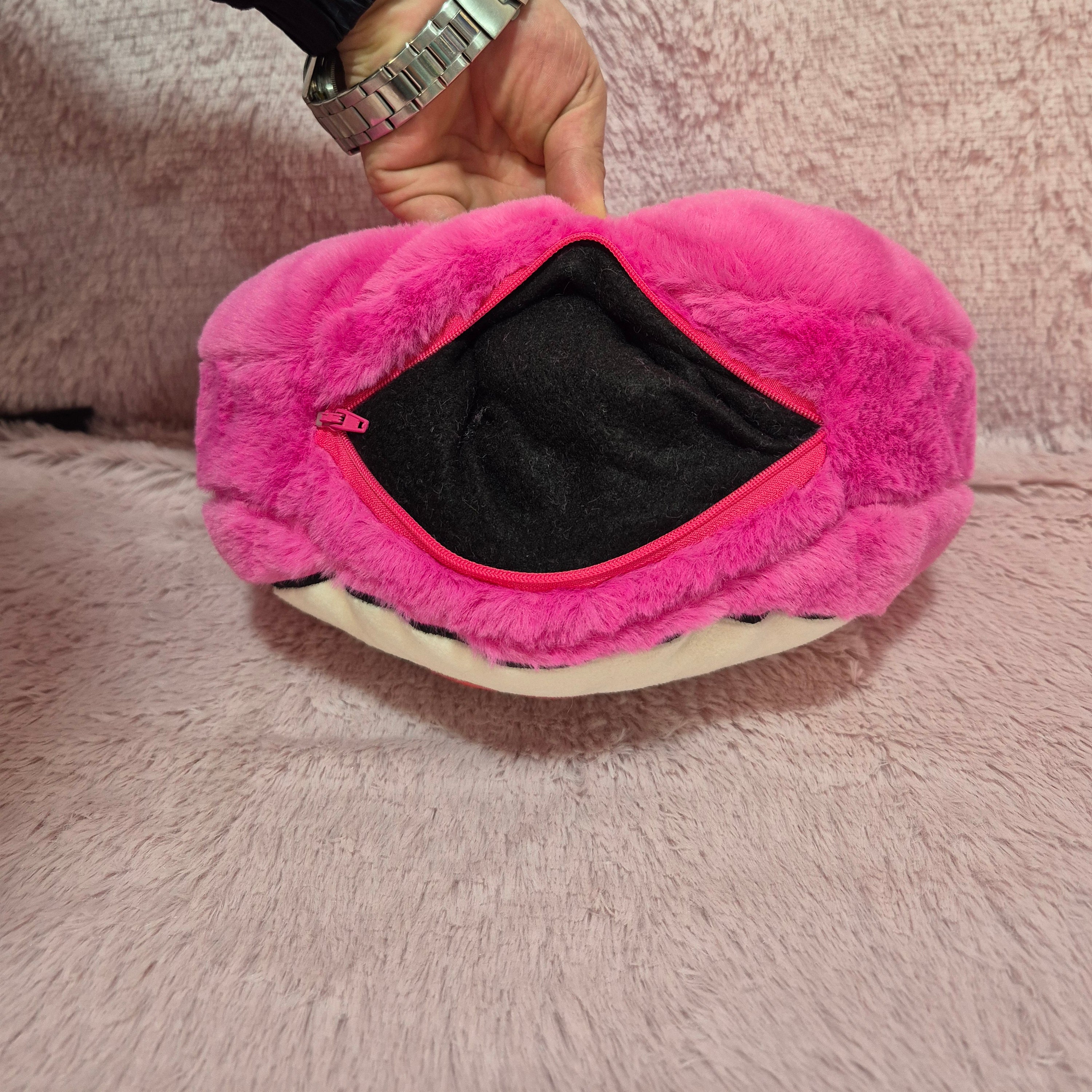 Cojin pijamero de peluche de 35 cm